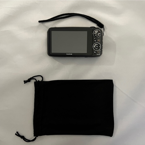 MINT CONDITION Fujifilm FinePix REAL 3D W3 10.0MP Digital Camera - Picture 6 of 6